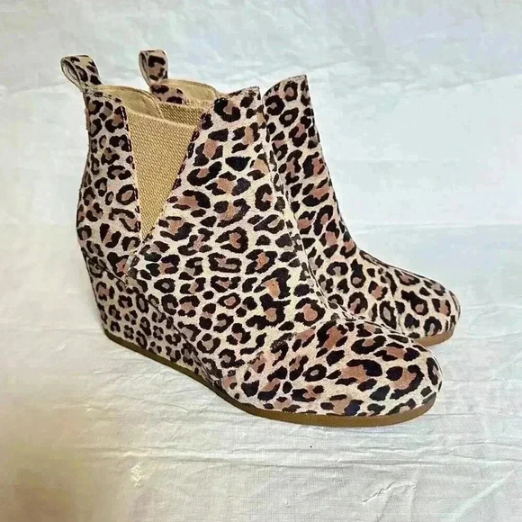Toms Women's Kelsy Boots Size 9 Wedge Heel Chelsea Pull On Leopard Brown Suede - Picture 4 of 8